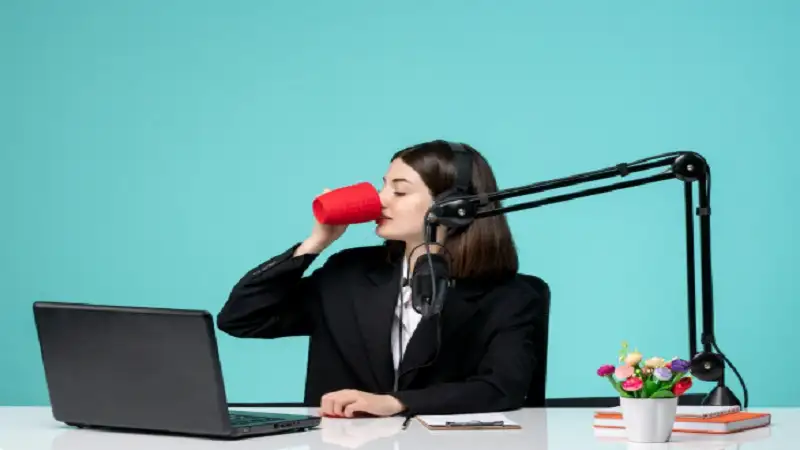 Start Redandwhitemagz.com: A Complete Beginner’s Guide to Launching Your Digital Voice